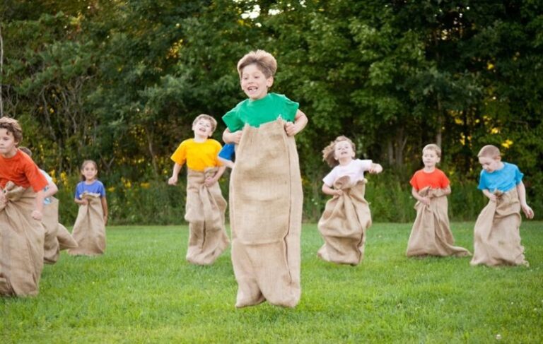 30 Fun Outdoor Activities for Kindergarten